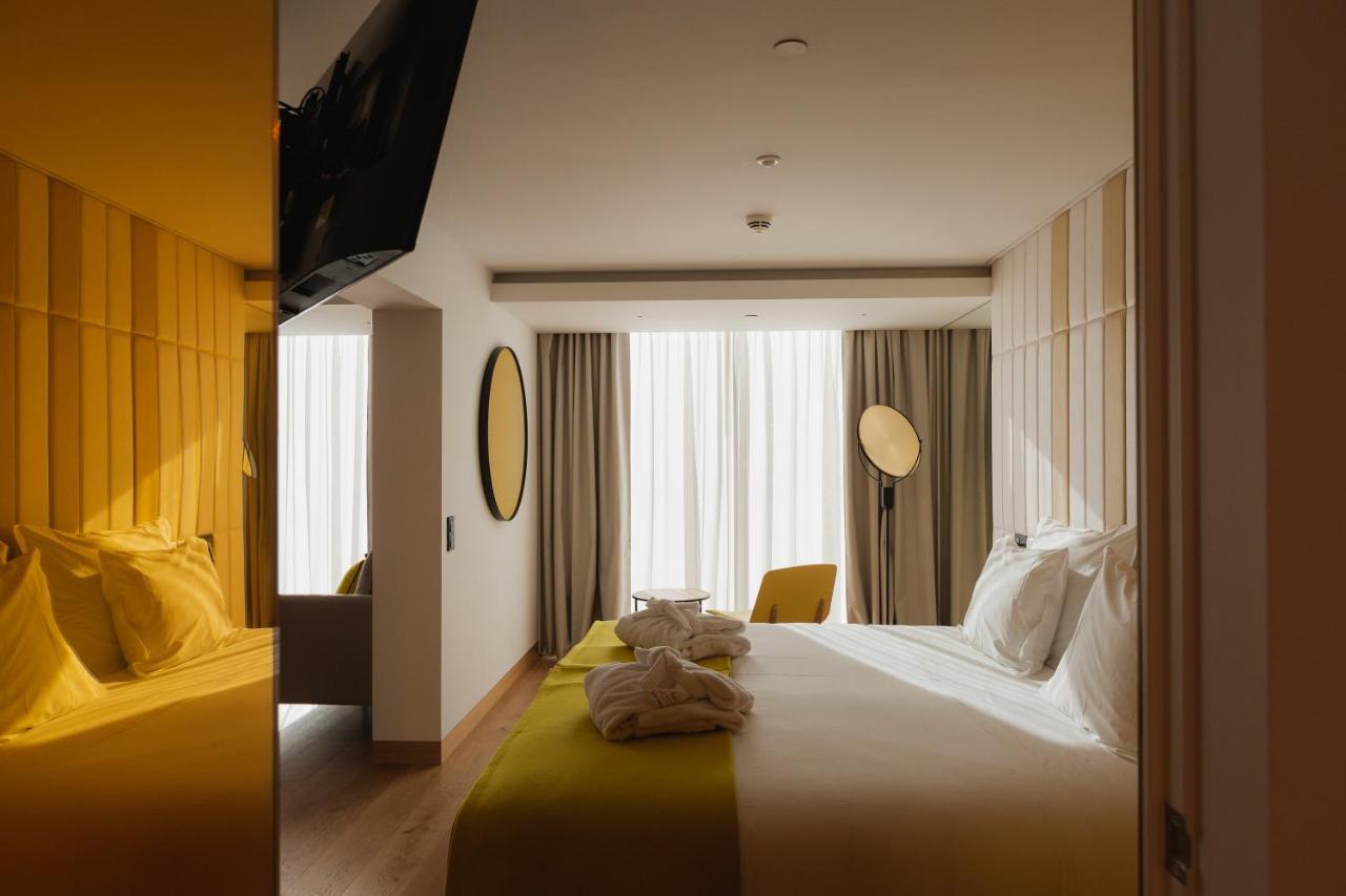Lumen Hotel & The Lisbon Light Show Екстериор снимка