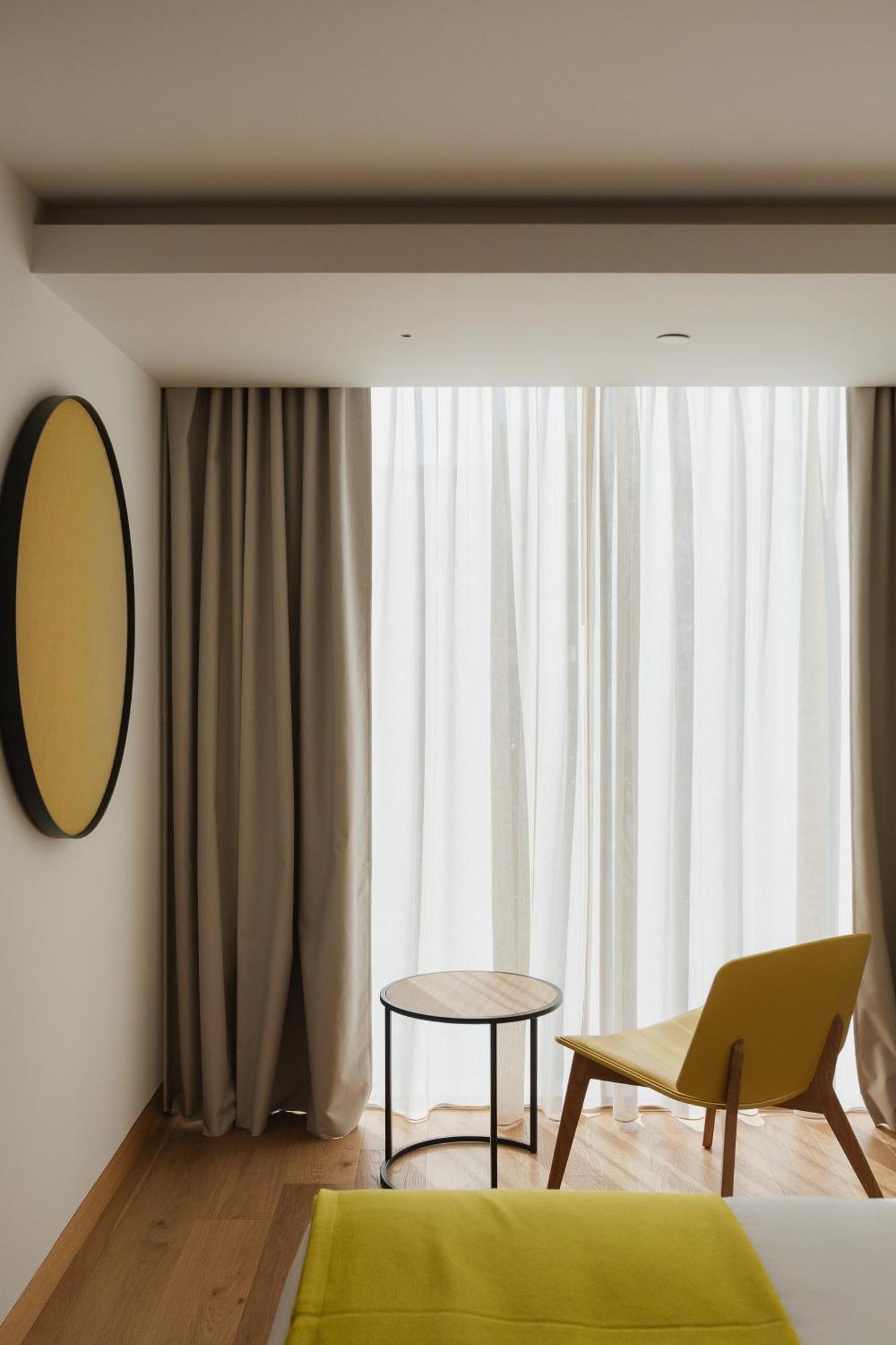 Lumen Hotel & The Lisbon Light Show Стая снимка